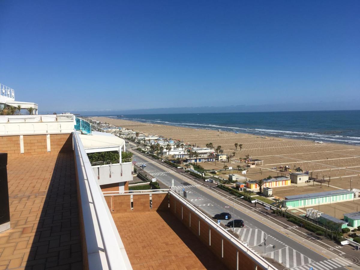Appartamento Fronte Mare Rimini Eksteriør bilde