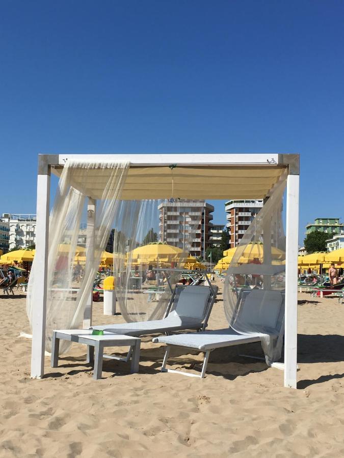 Appartamento Fronte Mare Rimini Eksteriør bilde
