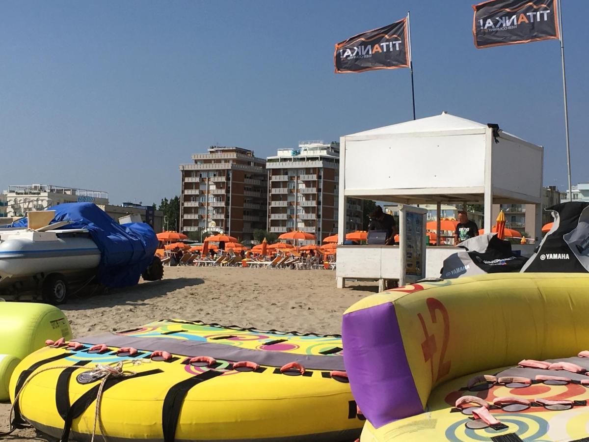 Appartamento Fronte Mare Rimini Eksteriør bilde